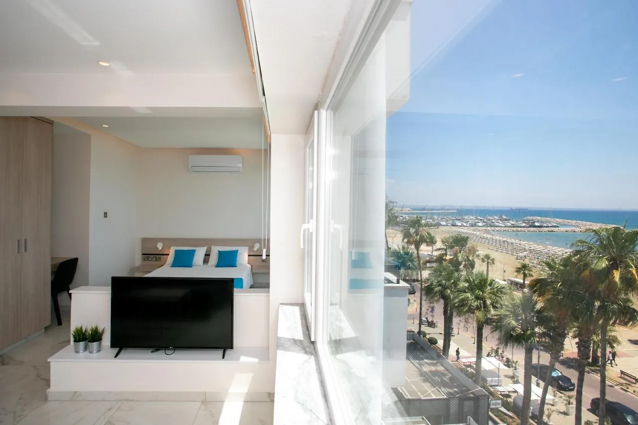 לרנקה Les Palmiers Sunorama Beach Apartments 0*,