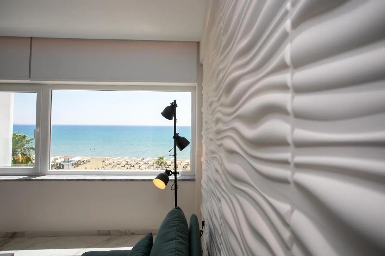 Les Palmiers Sunorama Beach Apartments Larnaca